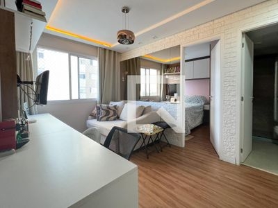 APARTAMENTO no 8º andar com 1 dormitório