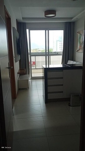 Apartamento para aluguel possui 36 metros quadrados com 1 quarto em Jardim Camburi - Vitór