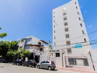 Apartamento para aluguel possui 50 metros quadrados com 2 quartos em Centro - Fortaleza -