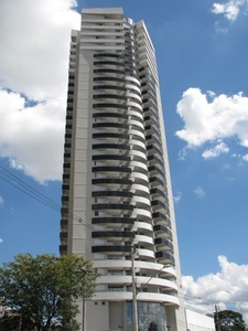 Apartamento para aluguel possui 92 metros quadrados com 3 quartos em Jardim Goiás - Goiâni