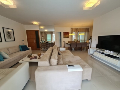 Apartamento para aluguel tem 195 metros quadrados com 4 quartos em Patamares - Salvador -