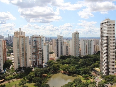 Apartamento para venda possui 242 metros quadrados com 4 quartos em Jardim Goiás - Goiânia