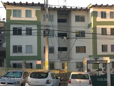 Apartamento para venda possui 60 metros quadrados com 2 quartos em Tancredo Neves - Salvad