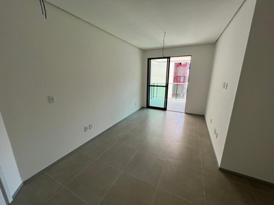 Apartamento para venda possui 80 m2 com 3 quartos em Ponta Verde - Maceió - AL