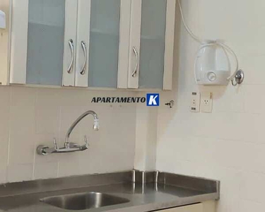 Apartamento Reformado p/ VENDA - 68m2, 2 dormitórios, 1 Vaga - Quarto de Empregada c/ banh