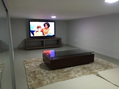 Apto. 01 quarto mobiliado + sala de TV