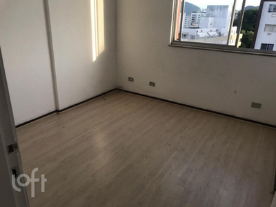 Apto Ingá | 3 Quartos | 110 M² | Cond: R$1630.0 | 1 Vaga