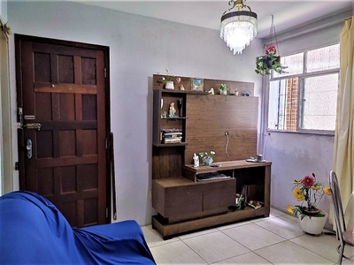 Bom apartamento à venda tem 60 m² com 2 quartos, 2 banheiros, IAPI - Salvador - BA