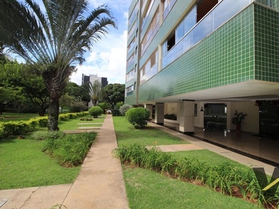 BRASILIA - Apartamento Padrao - Asa Norte