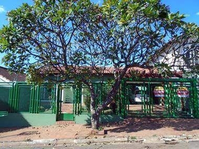 Casa, 214 m² - venda por R$ 880.000,00 ou aluguel por R$ 3.590,00/mês - São Francisco - Ca