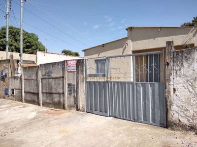 Casa com 2 quartos - Bairro Jardim Tropical em Aparecida de Goiânia