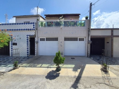 Casa com 2 quartos para alugar no Vila Velha - Fortaleza/CE