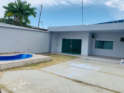 Casa com 268metros de 3 suites no Tarumã - Manaus - AM