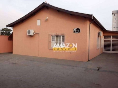 Casa com 3 dormitórios, 240 m² - venda por R$ 750.000,00 ou aluguel por R$ 3.800,00/mês - Vila Bourghese - Pindamonhangaba/SP