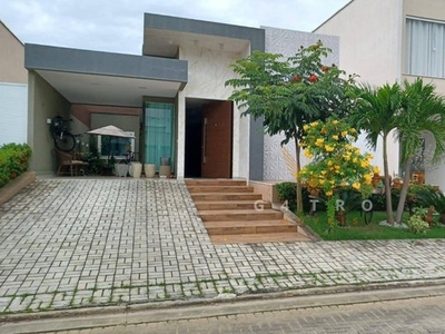 Casa com 3 dormitórios à venda no Maracanaú