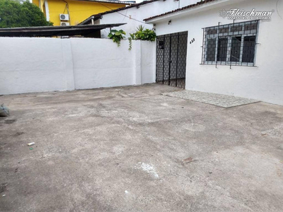 Casa Com 3 Dormitórios Para Alugar, 69 M² Por R$ 2.000,00/mês