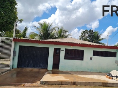 Casa com 3 moradas no Brasil novo