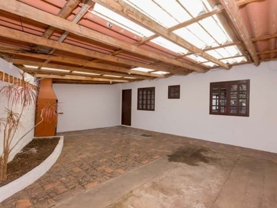 Casa com 3 quartos, 2 vaga, Santa Terezinha - Colombo