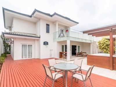 Casa com 3 quartos à venda na Guilherme Romanus, 49, Saguaçu, Joinville por R$ 1.350.000