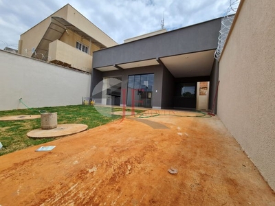 Casa com 3 quartos - Bairro Parque Veiga Jardim em Aparecida de Goiânia