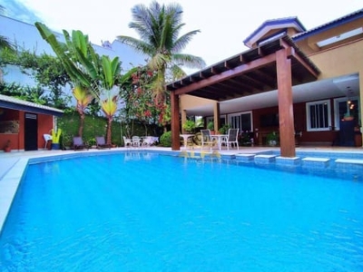 Casa com 5 dormitórios à venda, 380 m² por R$ 2.500.000,00 - Jardim Acapulco - Guarujá/SP