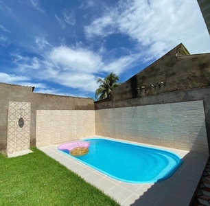 Casa com piscina na principal do Bahia Velha