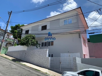Casa Comercial para Venda em Salvador, Matatu, 4 dormitórios, 1 suíte, 2 banheiros, 2 vaga