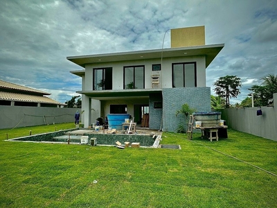 Casa de condomínio em Jacuípe para venda tem 250 m2 com 4 suítes - Camaçari - BA