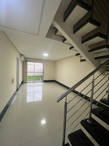 Casa de condomínio para aluguel tem 119 metros quadrados com 3 quartos em Flores - Manaus