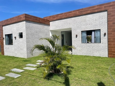 Casa de condomínio para venda tem 205 M² com 4 quartos com 2 suíte em Porto Sauípe.