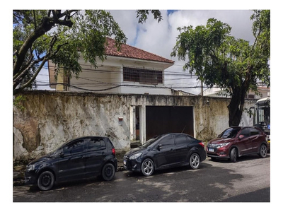 Casa Em Apipucos, Recife/pe De 577m² 5 Quartos À Venda Por R$ 1.350.000,00