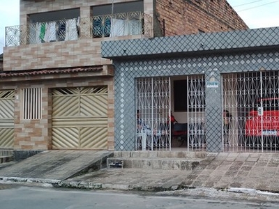 Casa em rua principal, Boca da Mata-AL.
