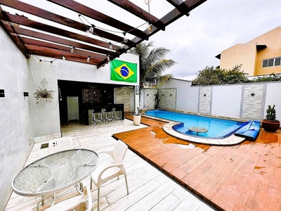 Casa Moderna, 3suítes, rica em armários, Pisciana, Residencial Porto Seguro, Goiânia, GO