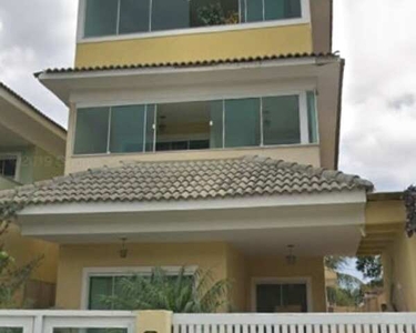Casa na Rua Felipe Geraldo Vicente, com 3 quartos - Niterói
