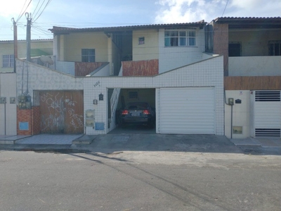 Casa no bairro Henrique Jorge