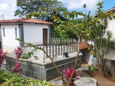 Casa para aluguel tem 230 metros quadrados com 3 quartos em Patamares - Salvador - Bahia
