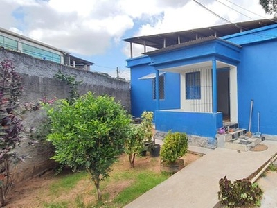 Casa para Locação em Cariacica, Jardim América, 2 dormitórios, 1 banheiro, 2 vagas