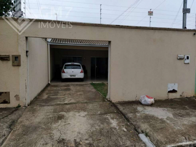 Casa para Venda em Goiânia, Residencial Itaipu, 3 dormitórios, 1 suíte, 2 banheiros, 4 vagas