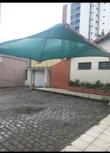 Casa para venda possui 200 metros quadrados com 4 quartos em Dionisio Torres - Fortaleza -