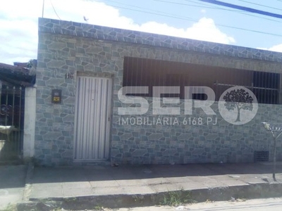 Casa para venda possui 200m², com 2 quartos sendo 1 suíte - Cidade Universitária