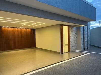 Casa para venda possui 273 metros quadrados com 3 quartos em Jardim Itália - Anápolis - Go
