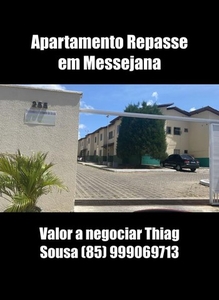 Casa para venda possui 58 metros quadrados com 2 quartos em Parque Santa Maria - Fortaleza