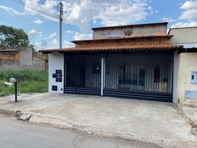 CASA RESIDENCIAL em APARECIDA DE GOIÂNIA - GO, JARDIM MARIA INÊS