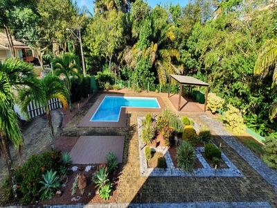 CASA RESIDENCIAL em LAURO DE FREITAS - BA, PORTÃO