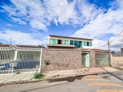 Casa - Sobrado - QNM 18 - Ceilândia - 7 Quartos - - Ceilandia Norte