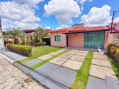 Casa Térrea | 3 dormitórios | 2 vagas | 170m² | Novo Aleixo