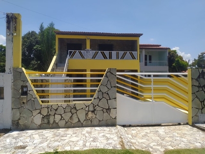 Casas na praia do Sol (Cabuçu)