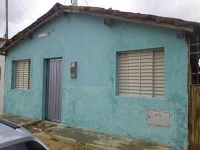 Duas casas no mesmo terreno 52.000,00