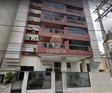 EB - Alugo execelente apartamento em com 4 quartos, em Praia Do Canto