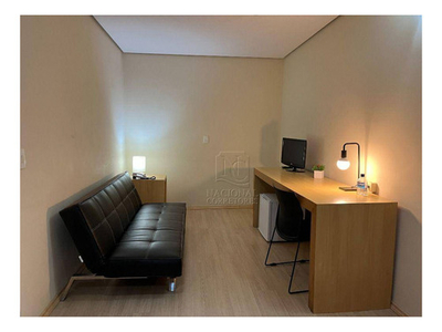 Flat Com 1 Dormitório, 45 M²